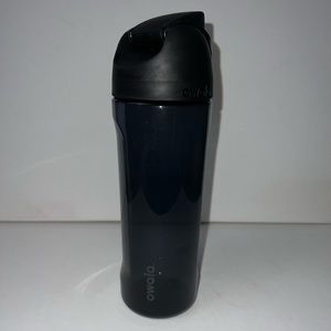 Owala freesip water bottle